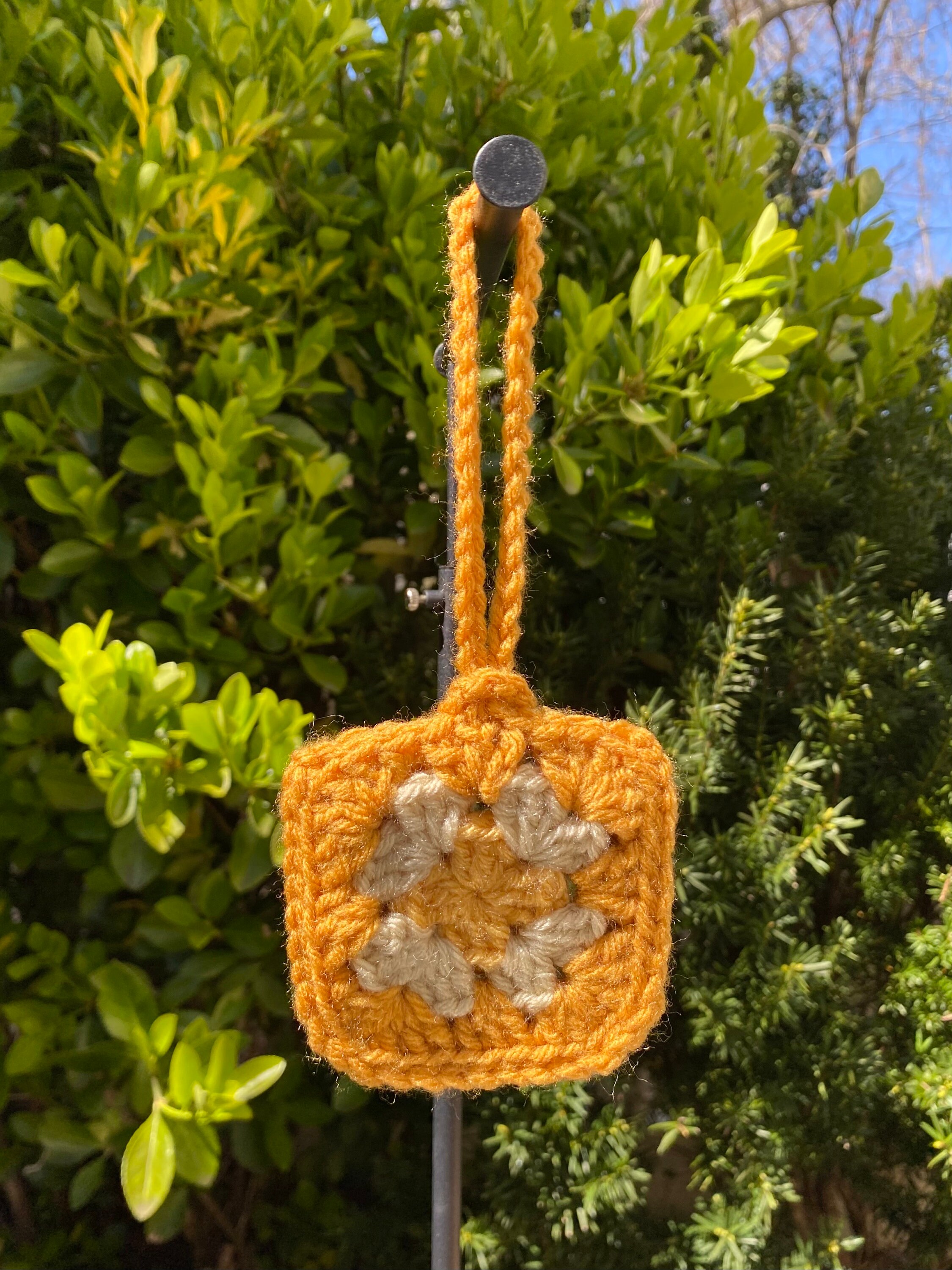 Summer Savings Bonanza: 78% Off Crochet Totes, Earbuds & More! - vz5g1uo