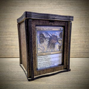 MTG Deckbox mit Kommandantenfenster | Passend für 100 Hüllen Karten | Perfekt für Magic the Gathering und andere Spiele Handgefertigt und Personalisierbar