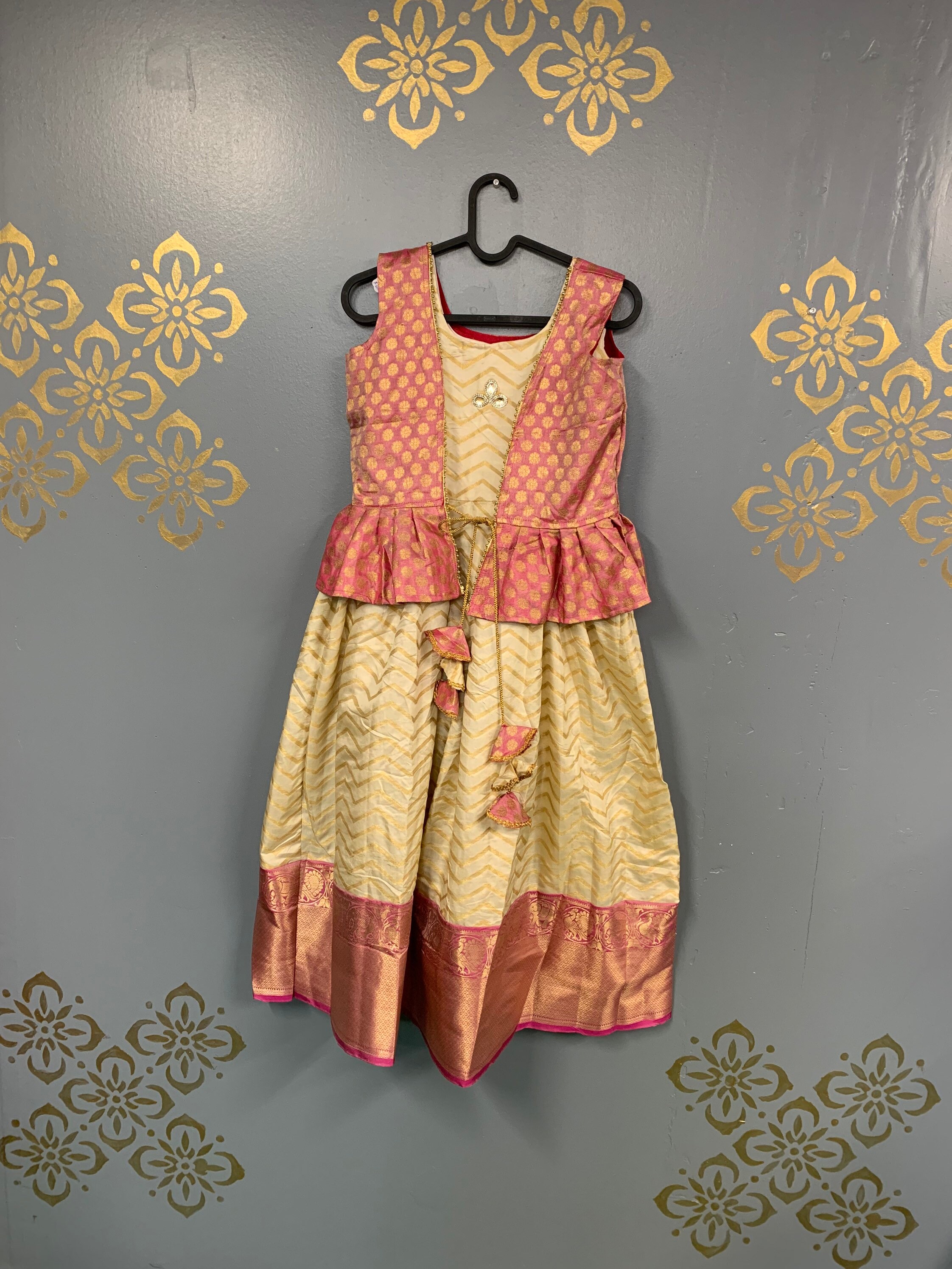Girls banaras long dress/Banaras dress/girls party dress/Indian wear/ethnic wear/occasional wear/traditional wear/girls jacket dresses