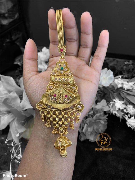 Long gold deals chain for saree