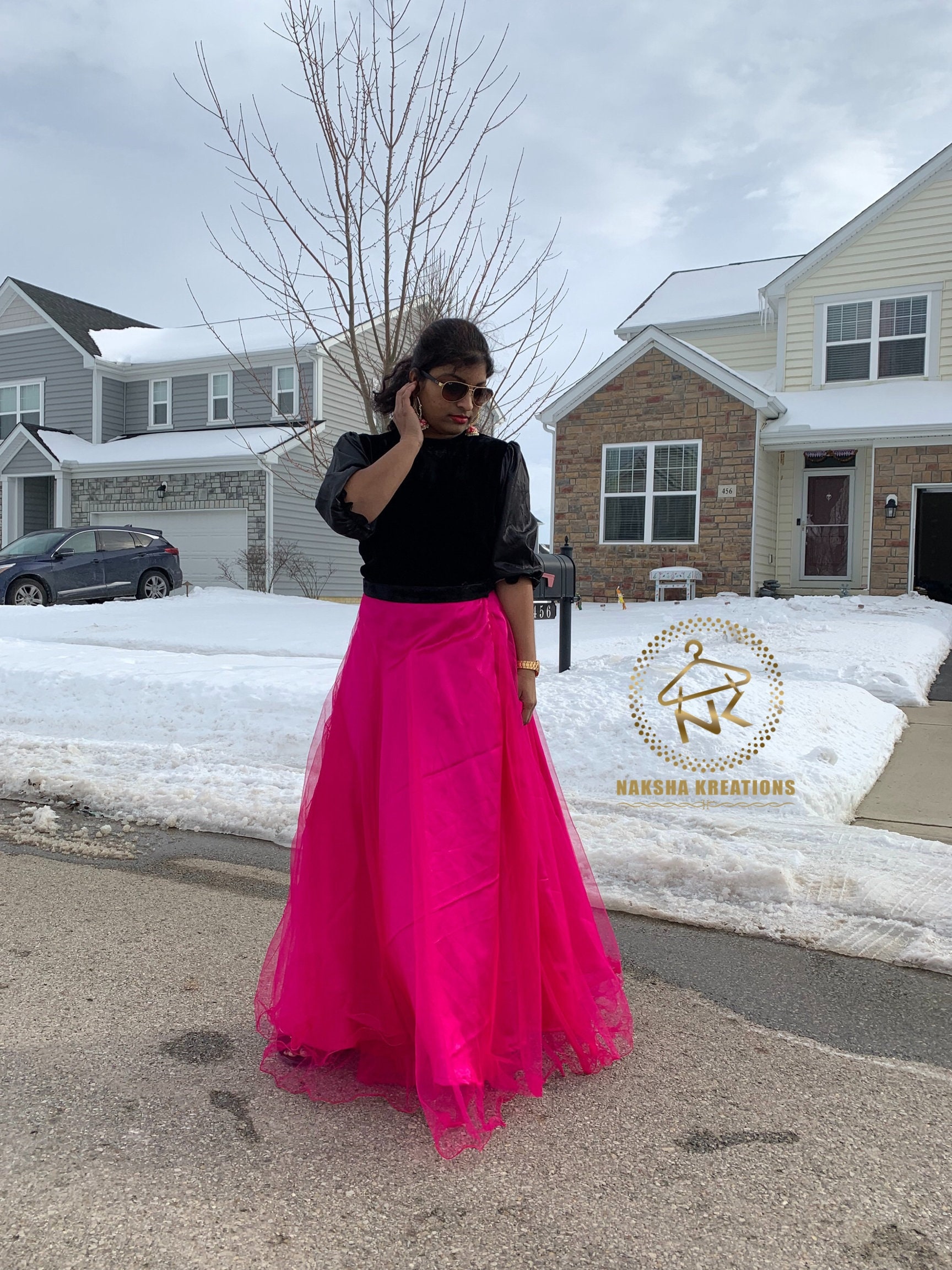 Pink long skirt 2025 and black top