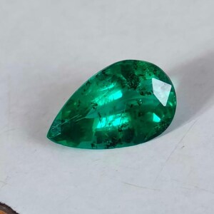 Fine Quality 2.25 cts Rich Green Natural High Luster Emerald , Faceted Pear Shape AAA Loose Emerald, Untreated Pendent Size Emerald