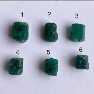 Natuurlijke ruwe smaragd, smaragd exemplaar, smaragd genezende ruwe, Braziliaanse mijnen, smaragd kristal, ruwe smaragd, cadeau voor iedereen