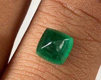 Vivid Green Zambian Emerald Sugarloaf Gemstone, 6.5mm, 1.65 Cts Loose Stone