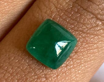 Panjshir Emerald Sugarloaf Cabochon, Top notch High quality Emerald Cabochon, 2.75 carats ,9x9x4.40 mm Rare To Find/High Green Color Natural