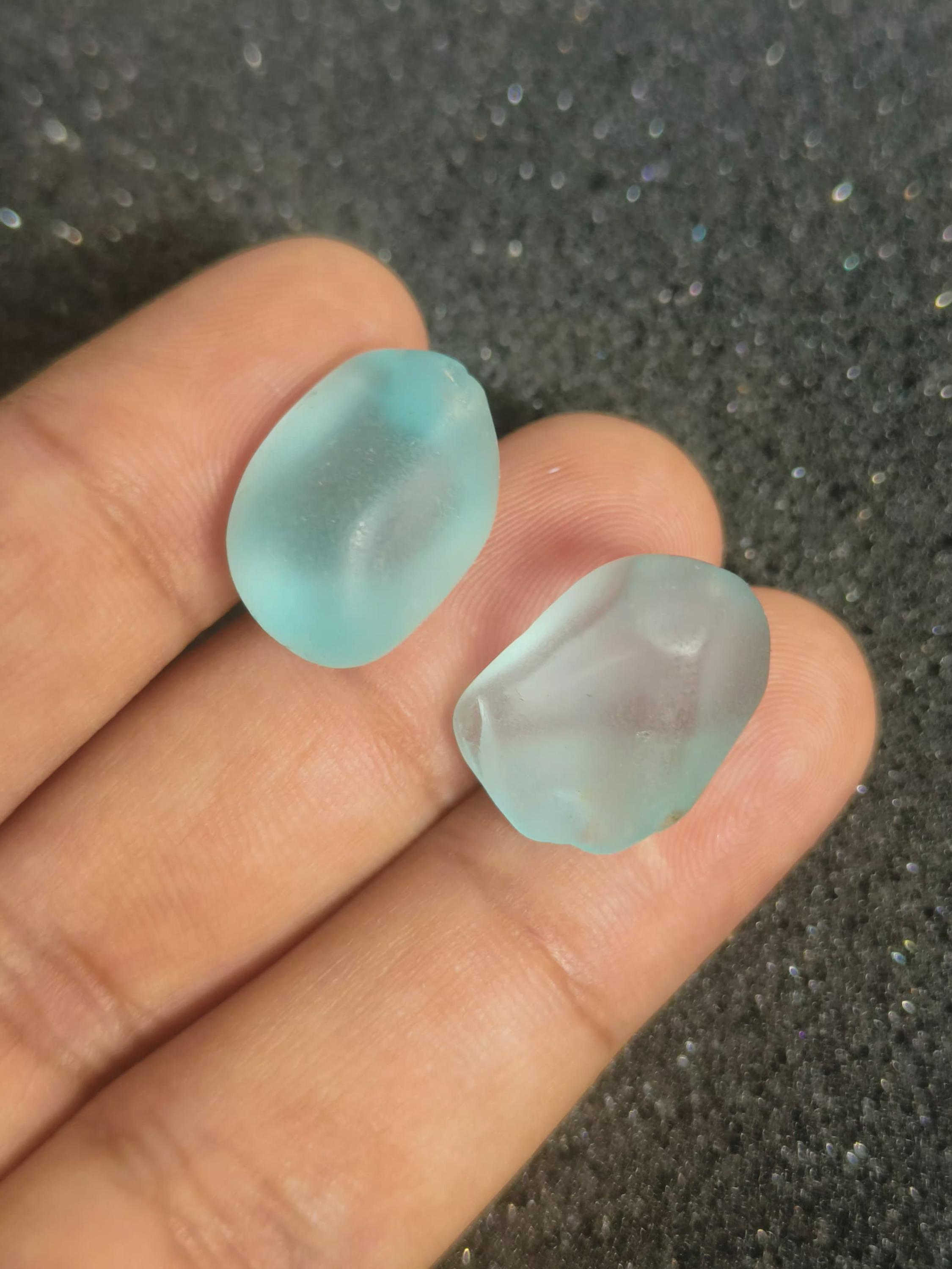 52カラット天然ブルートパーズ原石標本：宝石、ブラジル産（18～19mm