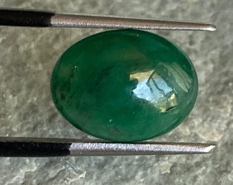 Natural Emerald Oval Cabochon, 5.70 Carats , Vivid Green Color, 13×10 MM Untreated Unheated Darker Green Emerald