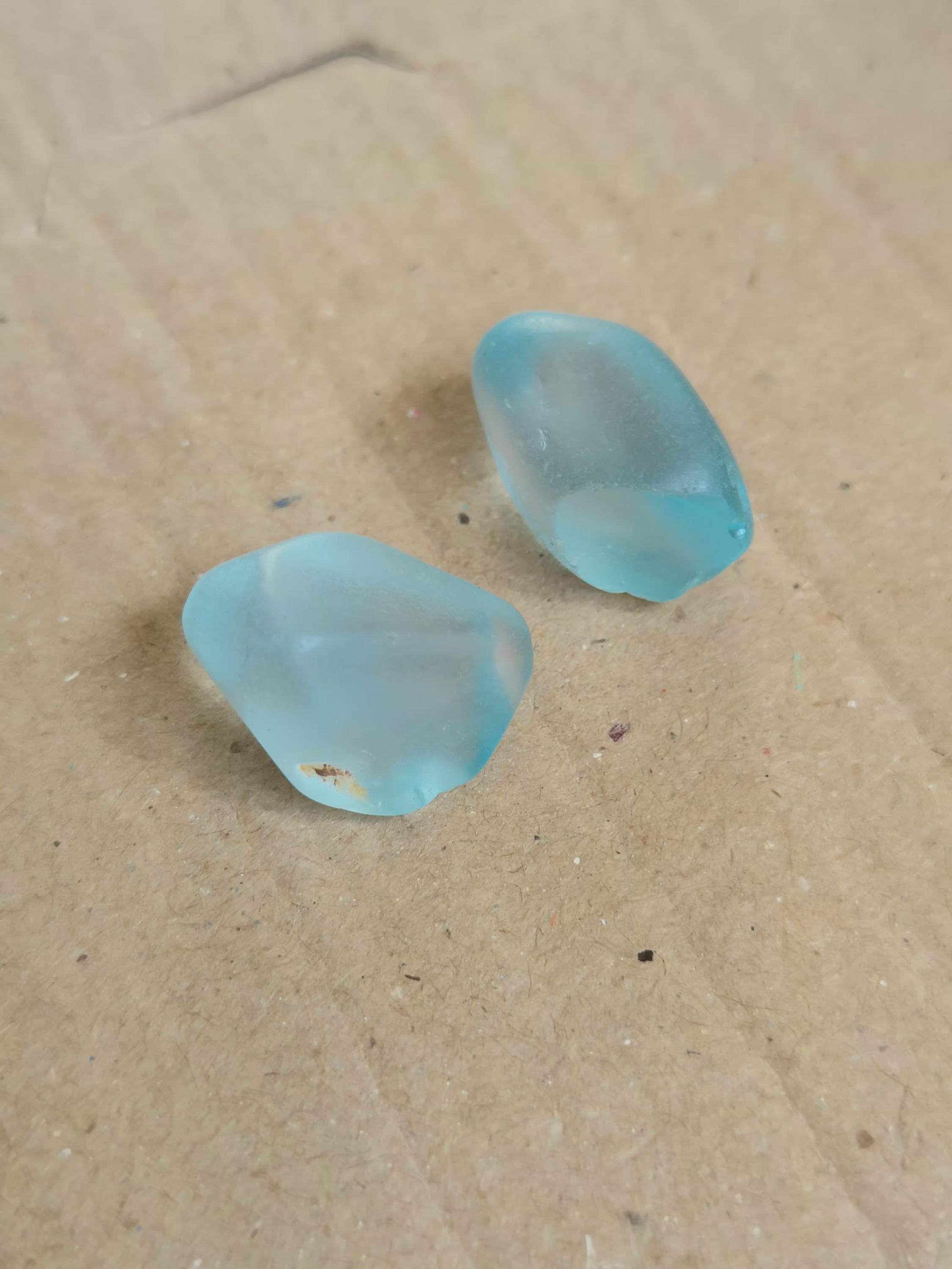 52カラット天然ブルートパーズ原石標本：宝石、ブラジル産（18～19mm