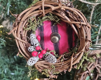 Fairy Door Ornament, Enchanted Woodland Door Decor, Rustic Wood Slice Door, Mini Forest Door Ornament, Cottagecore Christmas Decor