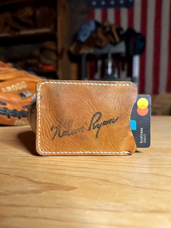 Nolan Ryan Baseball Glove Leather Wallet with Money Clip Card Case
