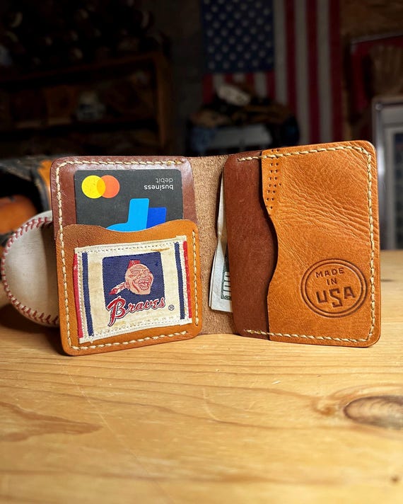 Handcrafted Baseball Glove Bifold Wallet - Atlanta Braves Vintage  Glove