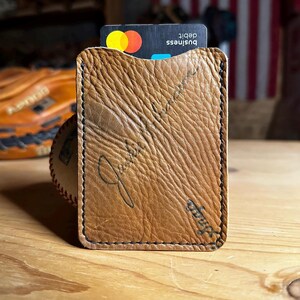 Cartera de cuero con forma de guante de béisbol de Jackie Robinson y clip para billetes