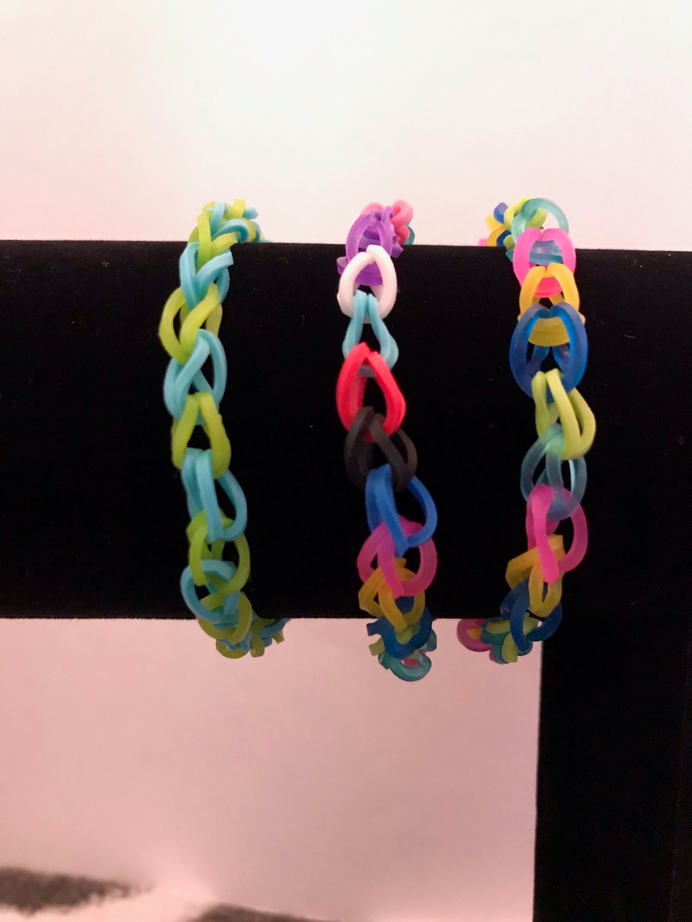 Rainbow Loom Bracelets. Single Chain 25 Piece Set