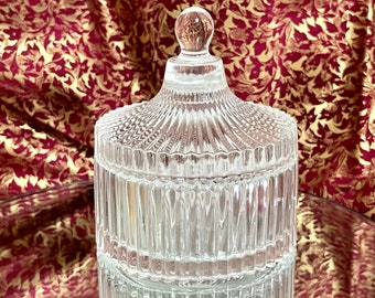 Vintage Style Crystal Clear Resin Dish with Lid: Pleated Trinket Holder