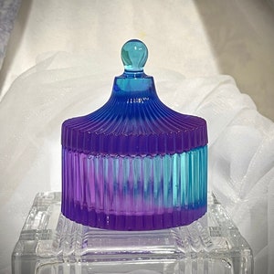 Plato de baratijas de resina morada y turquesa con tapa: decoración de estilo vintage para el hogar o la oficina