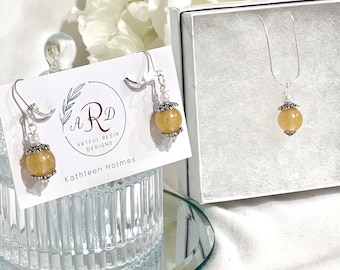 Vintage Style Jewelry Set: Gold Resin Pearl, Silver Plated Necklace with matching earrings