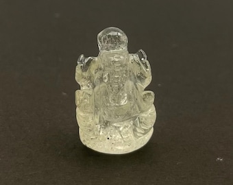 Szklana statua Ganesha z Libii: ręcznie rzeźbiony posąg LDG