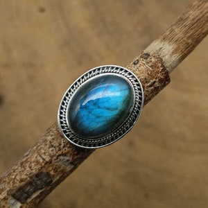 925 Silver Genuine Labradorite Ring-Statement Ring-Boho Gemstone Ring-Personalized Ethnic Ring-Handmade Gift Item-Bohemian Women&#39;s Gift Ring