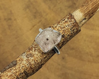 Bague en quartz cristal vert brut - Bijou bohème fait main en argent sterling 925