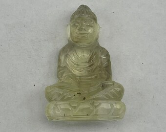 Szklana figurka Buddy z pustyni libijskiej: ręcznie wykonana rzeźba kryształowa