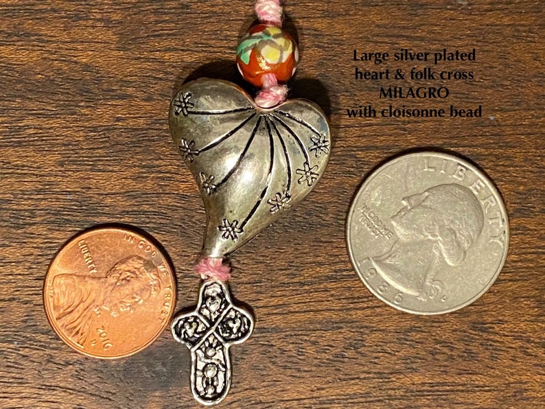 Milagros prayer support, Valentines, folk art, devotional charms, religious trinkets, sacred curio, magical talisman Milagro 4