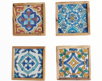 Set of 4 Olive wood and Ceramic Serving Classic Coasters