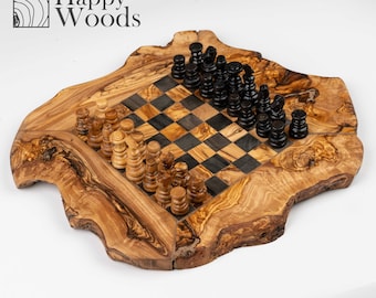 Set di scacchi con bordi grezzi realizzati a mano in legno d'ulivo/scacchiera in legno/regali di San Valentino per lui (personalizzazione GRATUITA+condizionatore per legno)