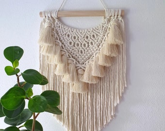 Wandbehang Makramee Wohnzimmer 30 x 40 cm - Schöne Muttertagsgeschenke -  Boho Living - nützliche Gechenke für Frauen