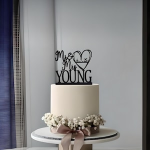 Personalized Wedding Cake Topper with Date /Mr and Mrs Cake Topper/ Rustic Wedding Cake Topper /Custom Script Cake Toppers for Wedding