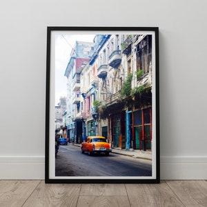 Calles de La Habana Vieja, Cuba Wall Art Travel Print, Classic Car Havana Poster, Fotografía cubana, Cuba Art Print, Descarga digital instantánea