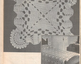 Cockleshells vintage crochet bedspread, high quality PDF pattern download. Directions are for single or double bedspread size.