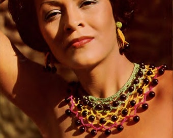 Crochet earrings and necklace pattern
