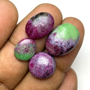 Lote de 4 cabochões de rubi zoisita de alta qualidade, 34 quilates, pedras preciosas soltas em formatos variados para confecção de joias.