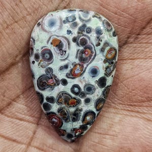NATÜRLICHE QUALITÄT LEOPARD Haut Jaspis Edelstein Top Qualität Leopard Haut Jaspis Edelstein 32ct Birnenform Cabochon Schmuck Edelstein37x24x6mm