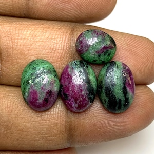 Lotto di 4 cabochon di rubino zoisite di altissima qualità, rubino zoisite naturale da 24 carati, forma ovale, pietre preziose sciolte per la creazione di gioielli.