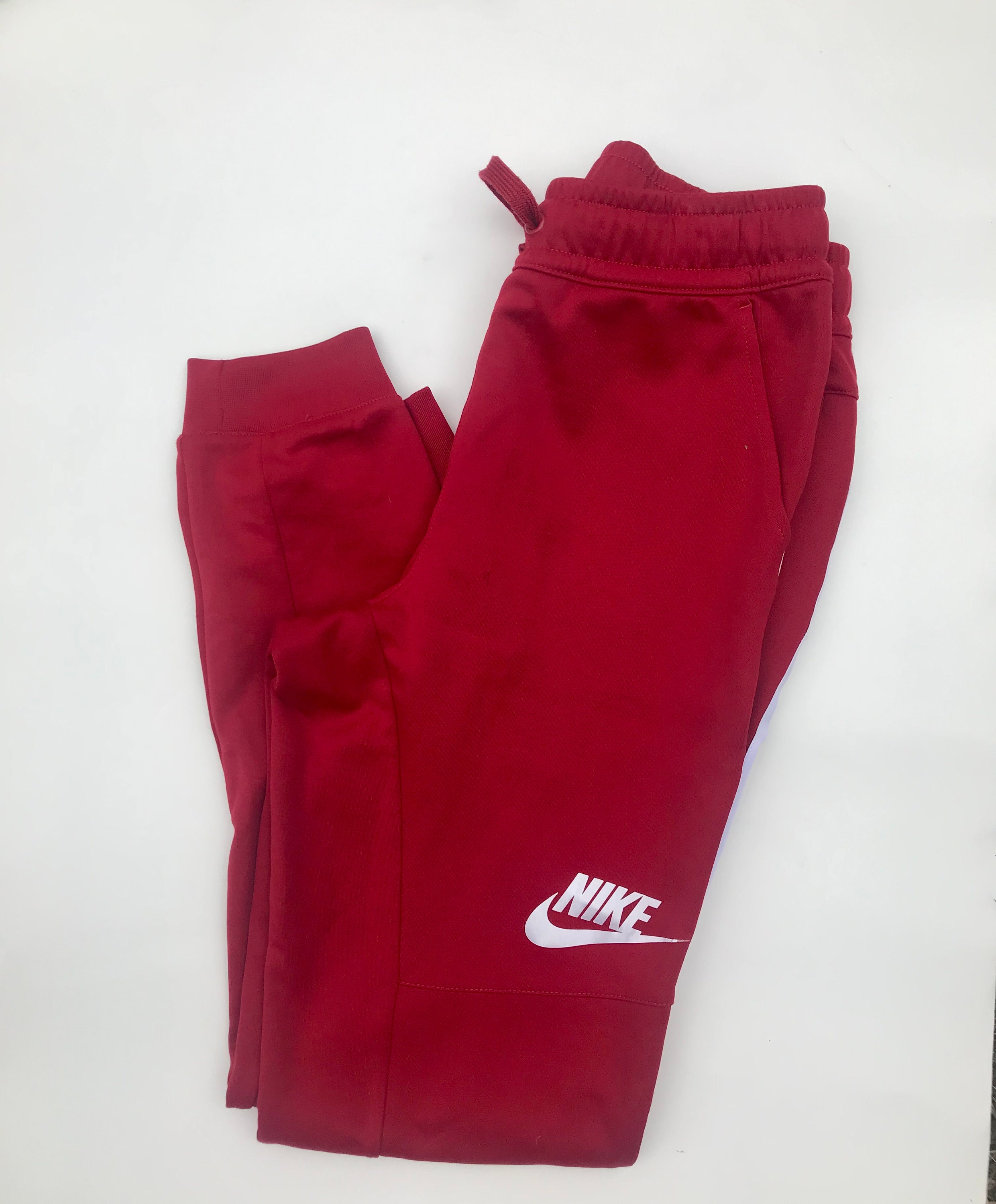 womens red nike joggers