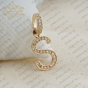 Pave Diamond S Colgante inicial, 925 Silver Gold Chaped Initial Pendant, Diamond Initial Charm, Diamond Letter Charm, Alfabético S Initial