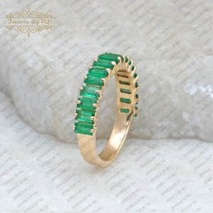Natural Emerald 14K Solid Gold Ring, Half Circle Emerald Ring,14K Yellow Gold Emerald Ring Band, Emerald Ring Band, Gemstone Ring, Gold Ring