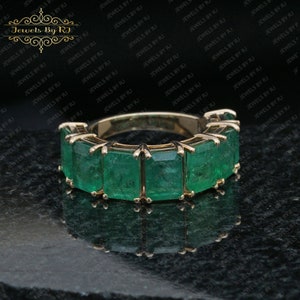 Big Emerald 14K Solid Gold Ring, Half Circle Emerald Ring,14K Yellow Gold Emerald Ring Band, Emerald Ring Band, Gemstone Ring, Gold Ring