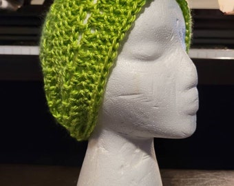 グリーンのスラウチハット