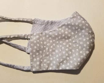 水玉模様のマスク