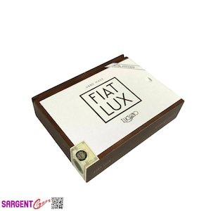 Caixa de charutos vazia de madeira Fiat Lux Acumen 9,25x7,25x2,5