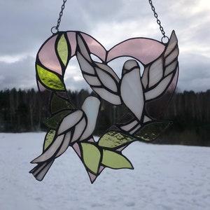 Vitraux Oiseaux | Attrape-soleil pour oiseaux | Vitrail Coeur | Décor de vitrail moderne coloré | Fleurs Vitraux | Cadeau amoureux des oiseaux