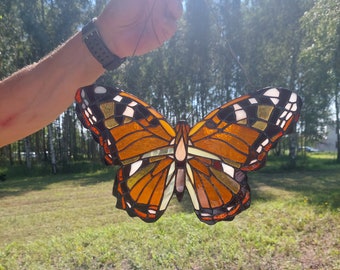 Farfalla fatta a mano arancione in vetro colorato