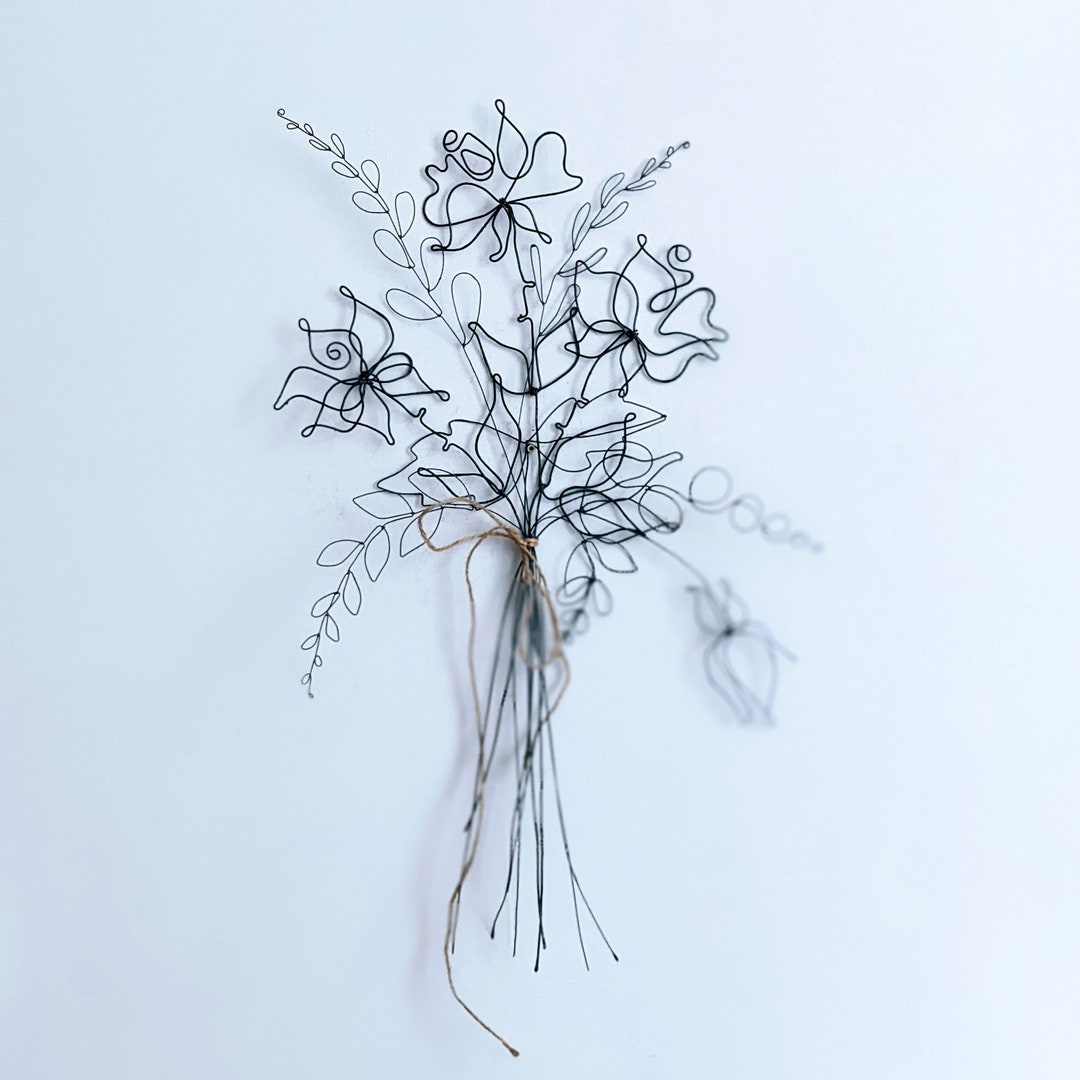 Shiny Finished Wire Rose Flowers. Handmade Steel Wire Flower Bouquet for Vase and Wall Decor