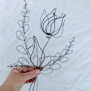 Tulips Wire Bouquet For Small Vase. Wall Sculpture. Minimalist Metal Flower Art image 10
