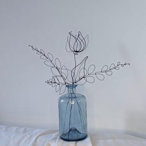 Tulips Wire Bouquet For Small Vase. Wall Sculpture. Minimalist Metal Flower Art image 6