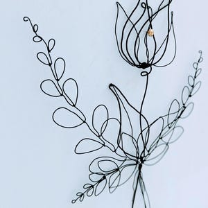 Tulips Wire Bouquet For Small Vase. Wall Sculpture. Minimalist Metal Flower Art image 9
