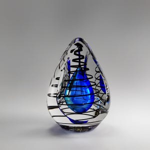 Handgefertigtes dekoratives Glas-Souvenir - Sammlerstück Blaue Skulptur - Interior Design Akzent - Geburtstagsgeschenk - Besonderer Anlass