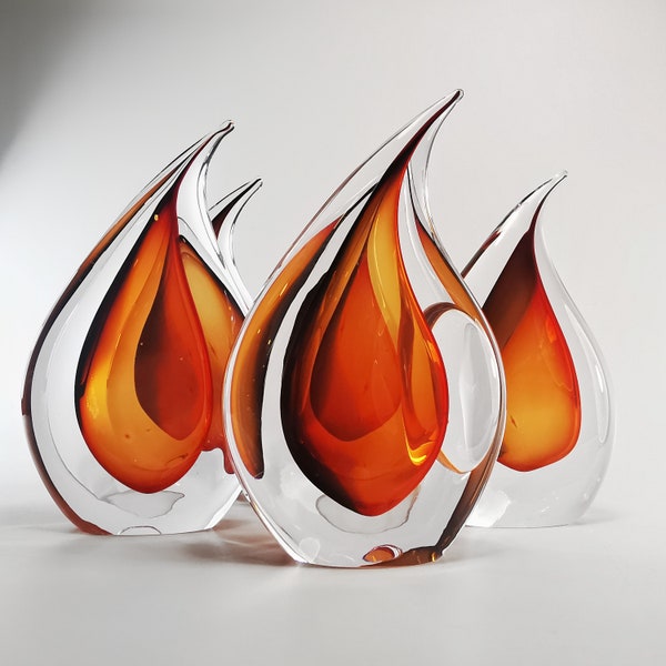Handmade Blown Glass Drop Statue - Luxury Design Glass Sculpture - Chilli Red & Black Colour - Trophy Award - Collectible Art